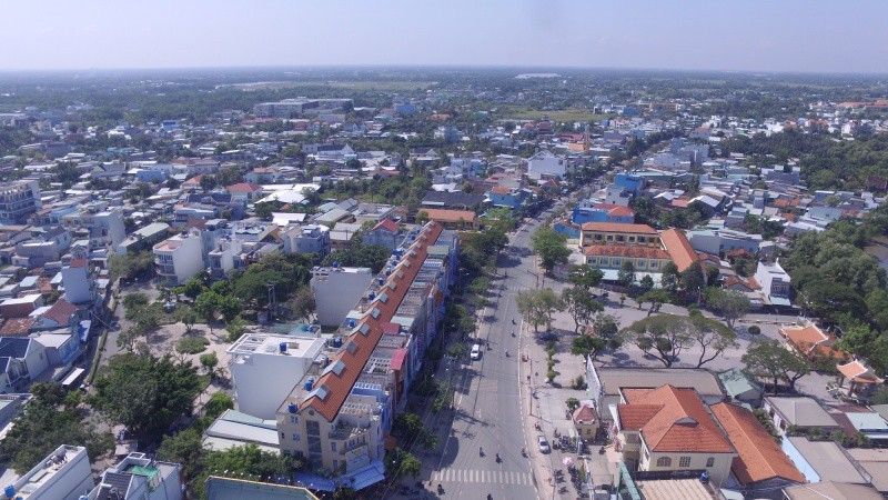 Cần Giuộc sẽ sở hữu giao thông liên vùng để vận chuyển hàng hóa nhanh chóng đến TP. Hồ Chí Minh cũng như các tỉnh thành thuộc vùng kinh tế trọng điểm phía Nam. Nguồn: baophapluat.vn