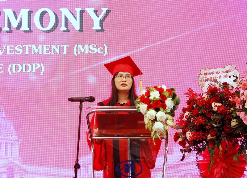 TS. Trịnh Thanh Huyền - Phó Viện trưởng phụ trách Viện Đào tạo Quốc tế cho biết: Khoá 3 là khoá ghi nhận nhiều học viên Thạc sỹ MSc và Cử nhân DDP tốt nghiệp đạt loại Xuất sắc.